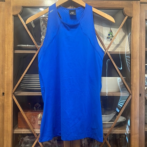 Nike Tops - Nike Pro Hypercool tank